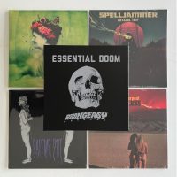 ESSENTIAL DOOM DIE HARD BOX SET